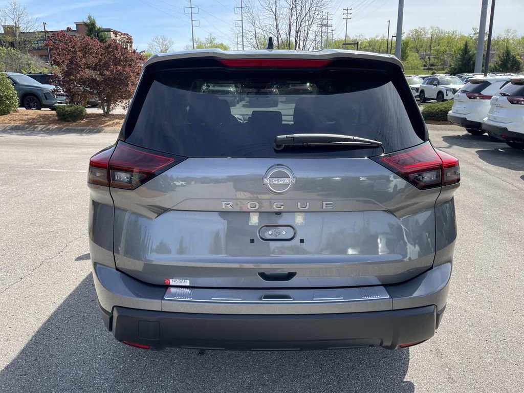 New 2026 Nissan Rogue SV FWD image 4