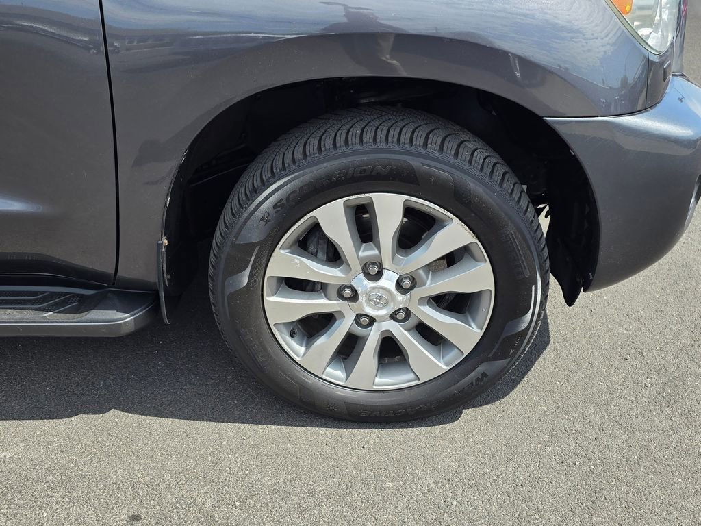 Used 2016 Toyota Sequoia Limited image 11