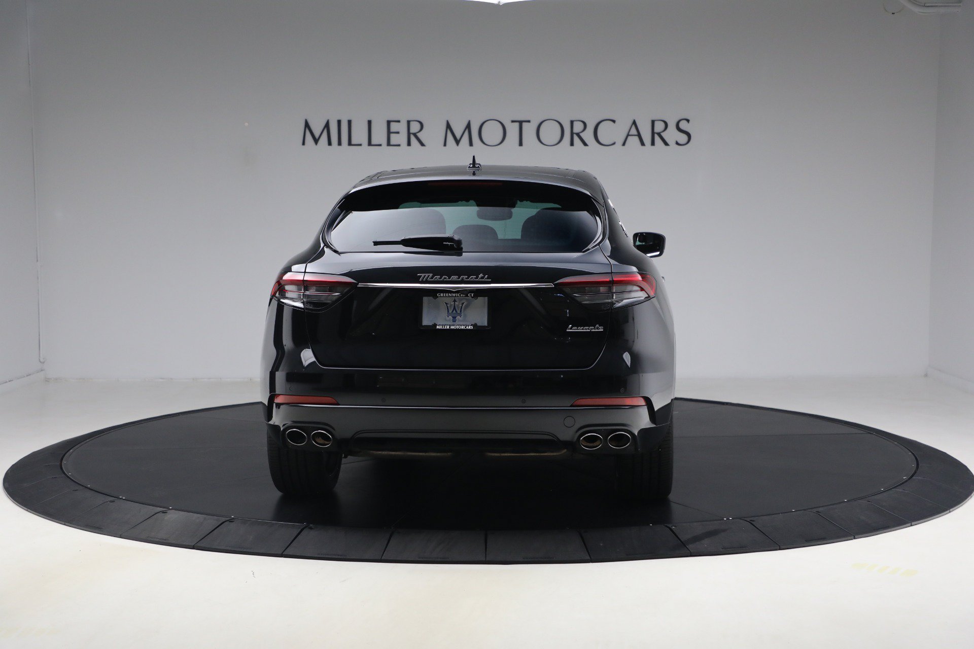 Certified 2023 Maserati Levante GT AWD/4WD image 6