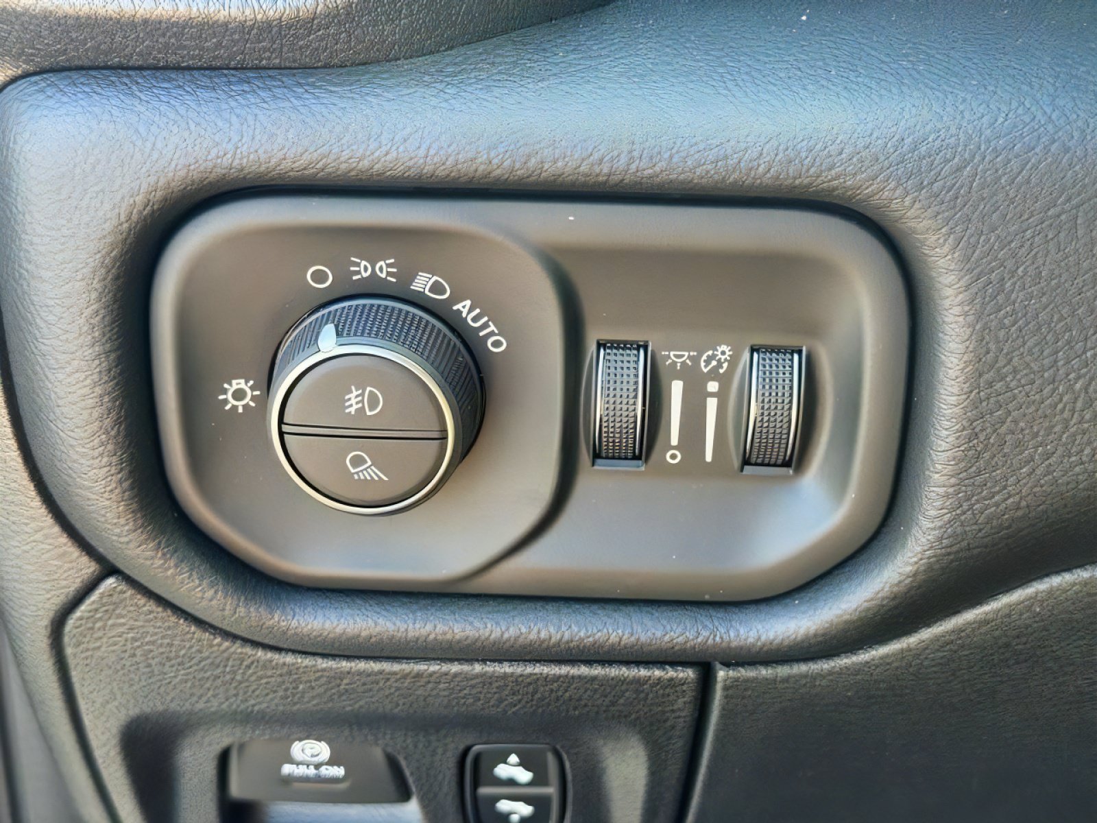 New 2026 RAM 1500 RHO AWD/4WD image 27