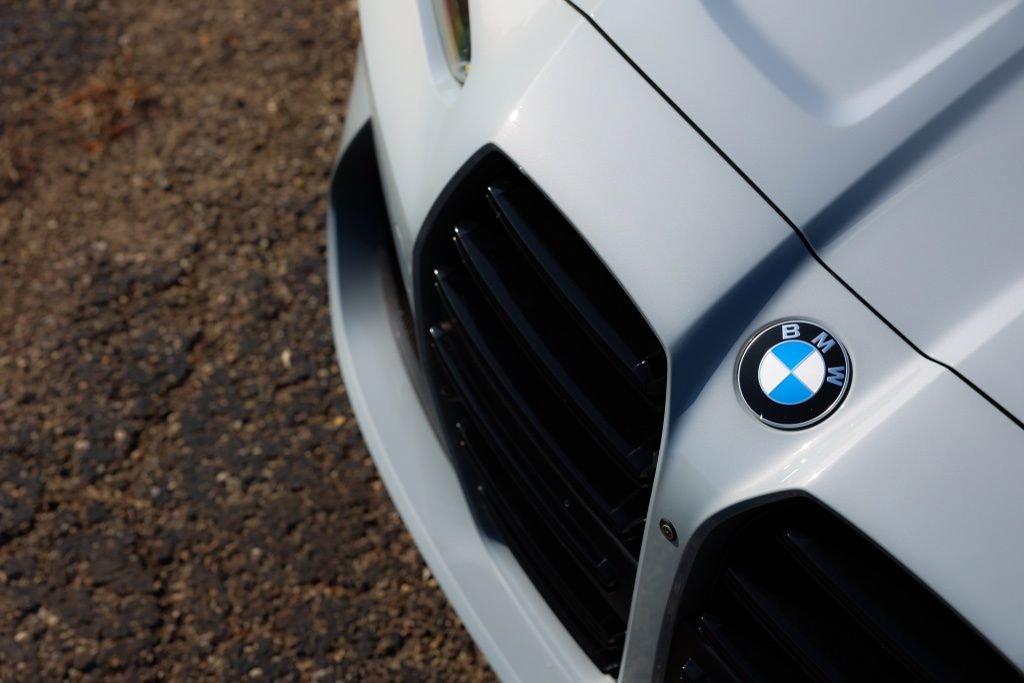 Used 2021 BMW M4 Competition w/ M Carbon Exterior Package image 16