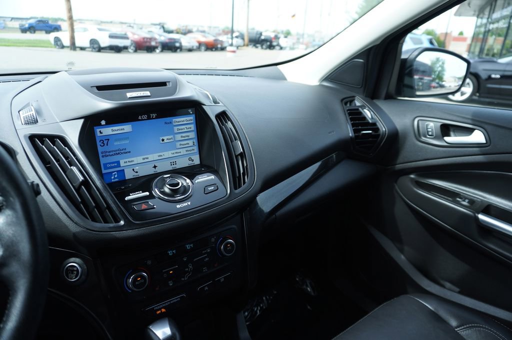 Used 2017 Ford Escape Titanium AWD/4WD image 21