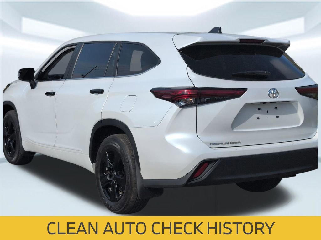 Used 2023 Toyota Highlander L video 2