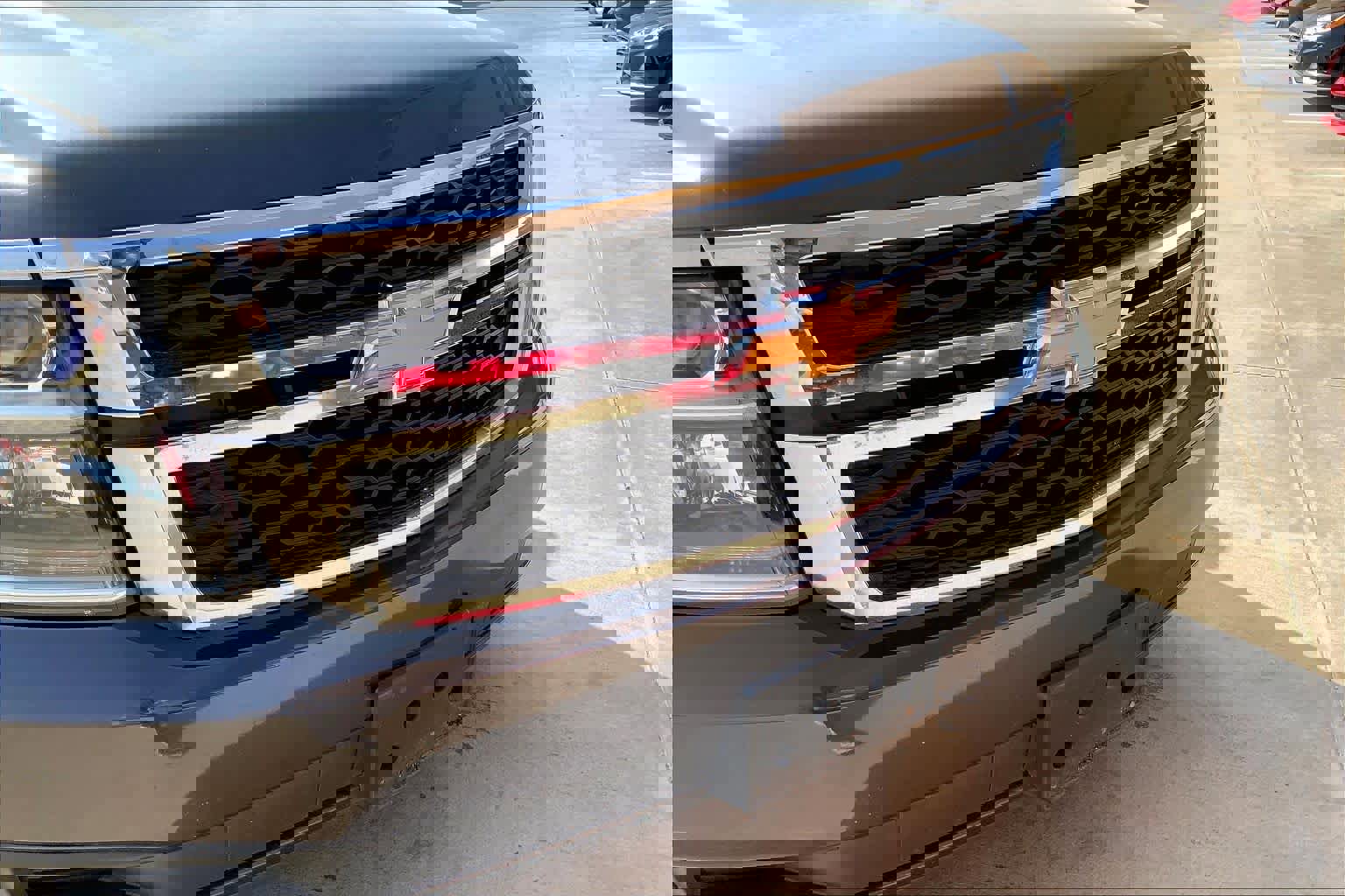 Used 2016 Chevrolet Suburban LT image 30