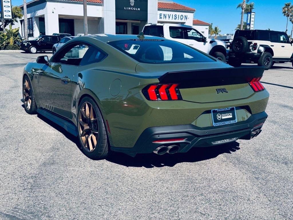 Used 2025 Ford Mustang GT Premium w/ GT Performance Package RWD image 10
