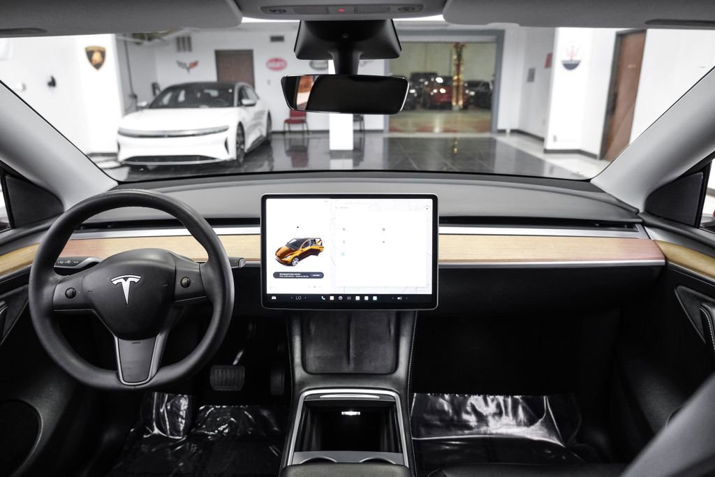 Used 2023 Tesla Model Y Long Range AWD/4WD image 16