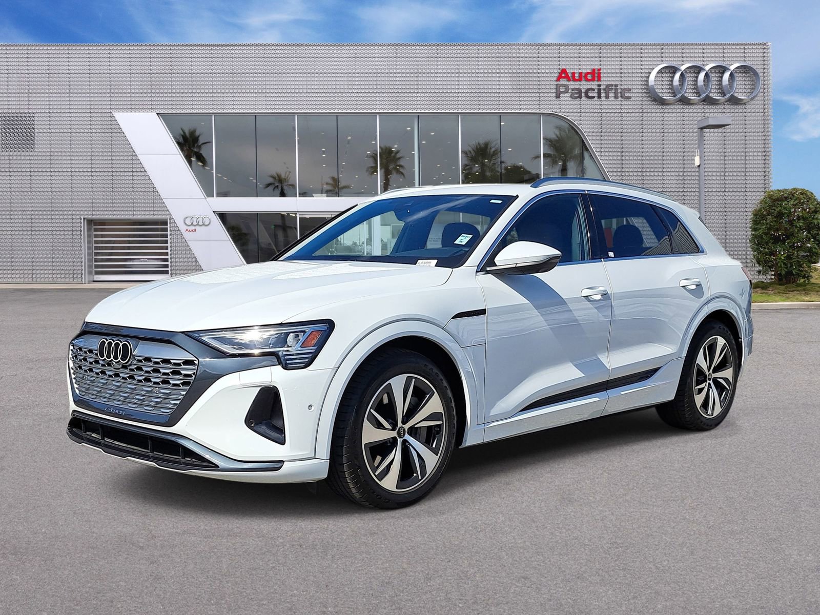 Certified 2024 Audi Q8 e-tron Premium Plus w/ Premium Plus Package