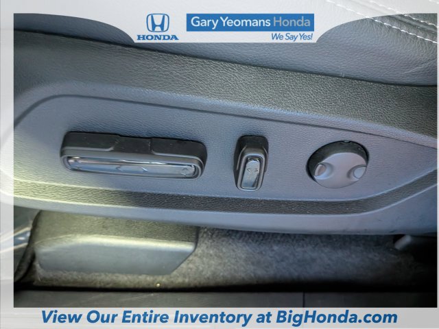 Certified 2025 Honda Pilot Touring image 20