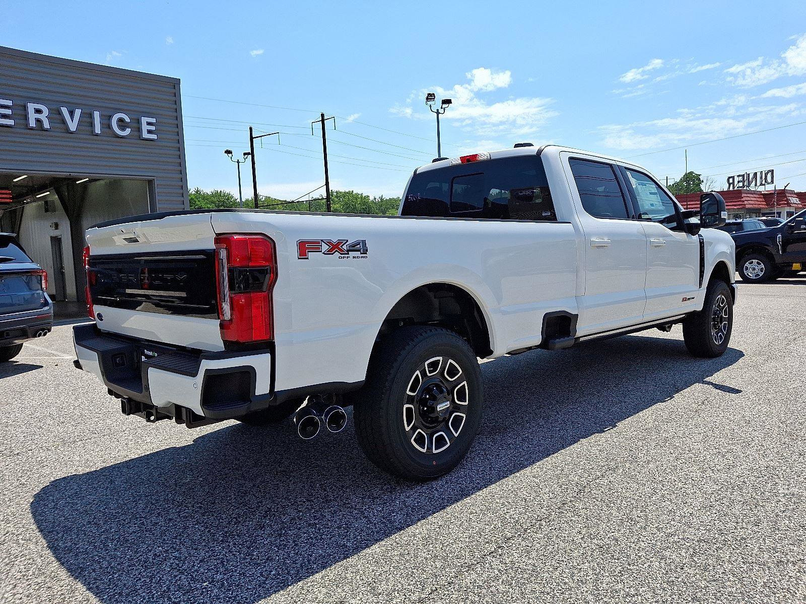 New 2025 Ford F350 Platinum image 3