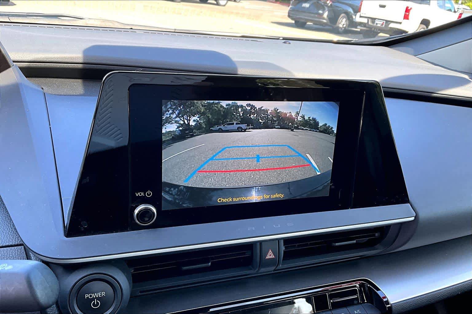 Used 2024 Toyota Prius LE FWD image 26