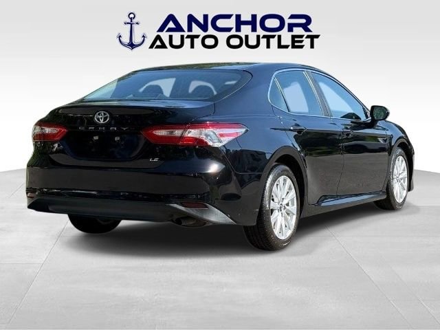 Used 2018 Toyota Camry LE FWD image 8