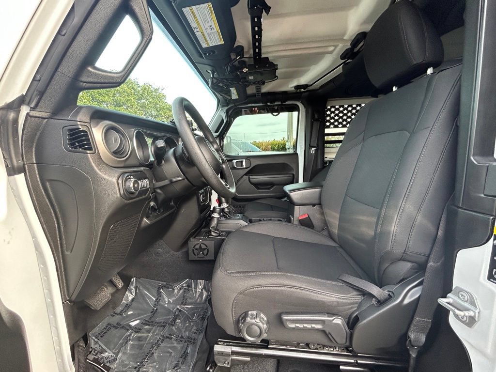 Used 2022 Jeep Wrangler Sport AWD/4WD image 11