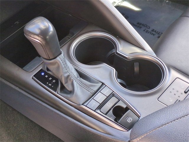 Used 2023 Toyota Camry XSE image 16