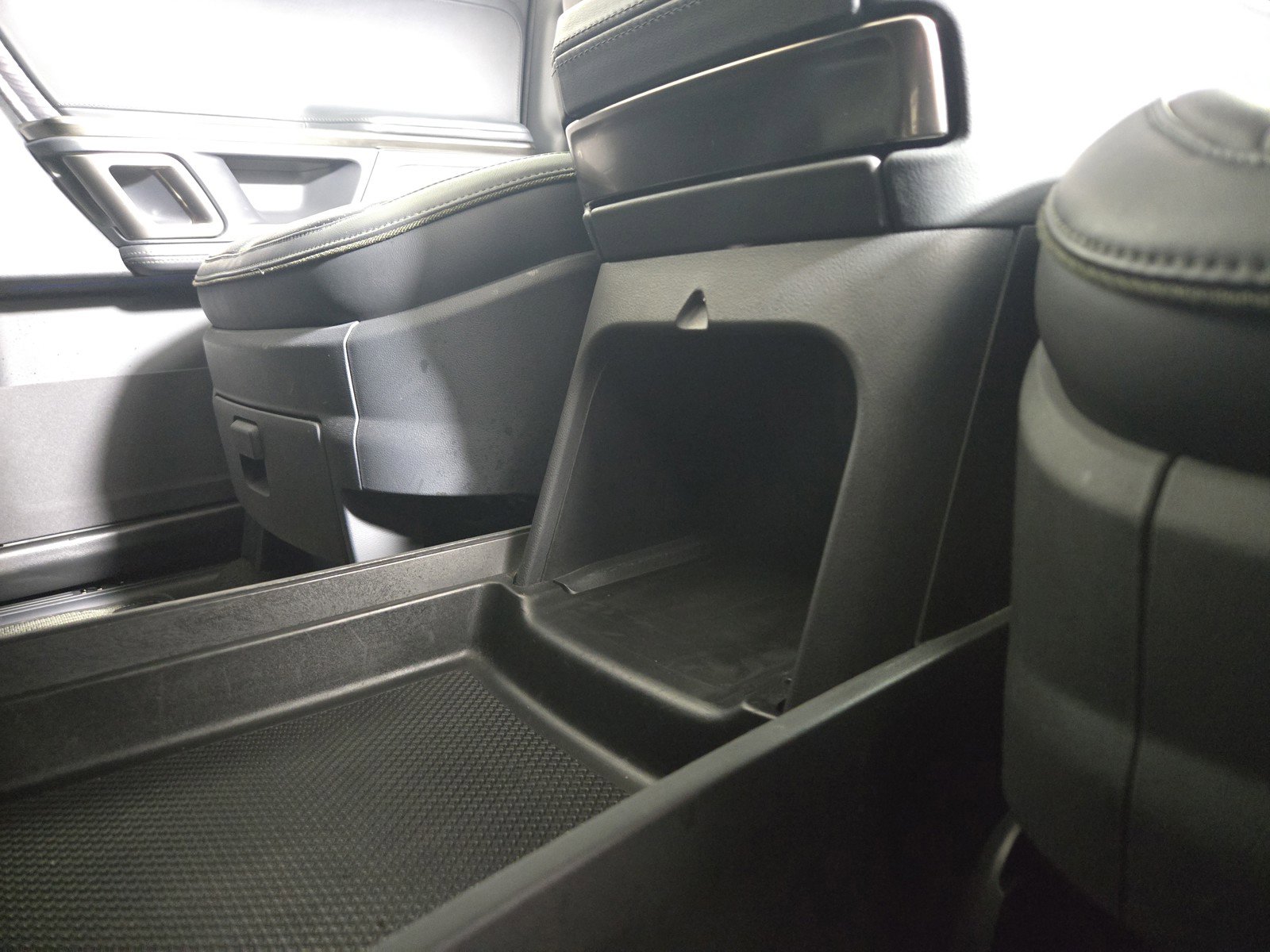 Used 2022 Rivian R1T Launch Edition image 31