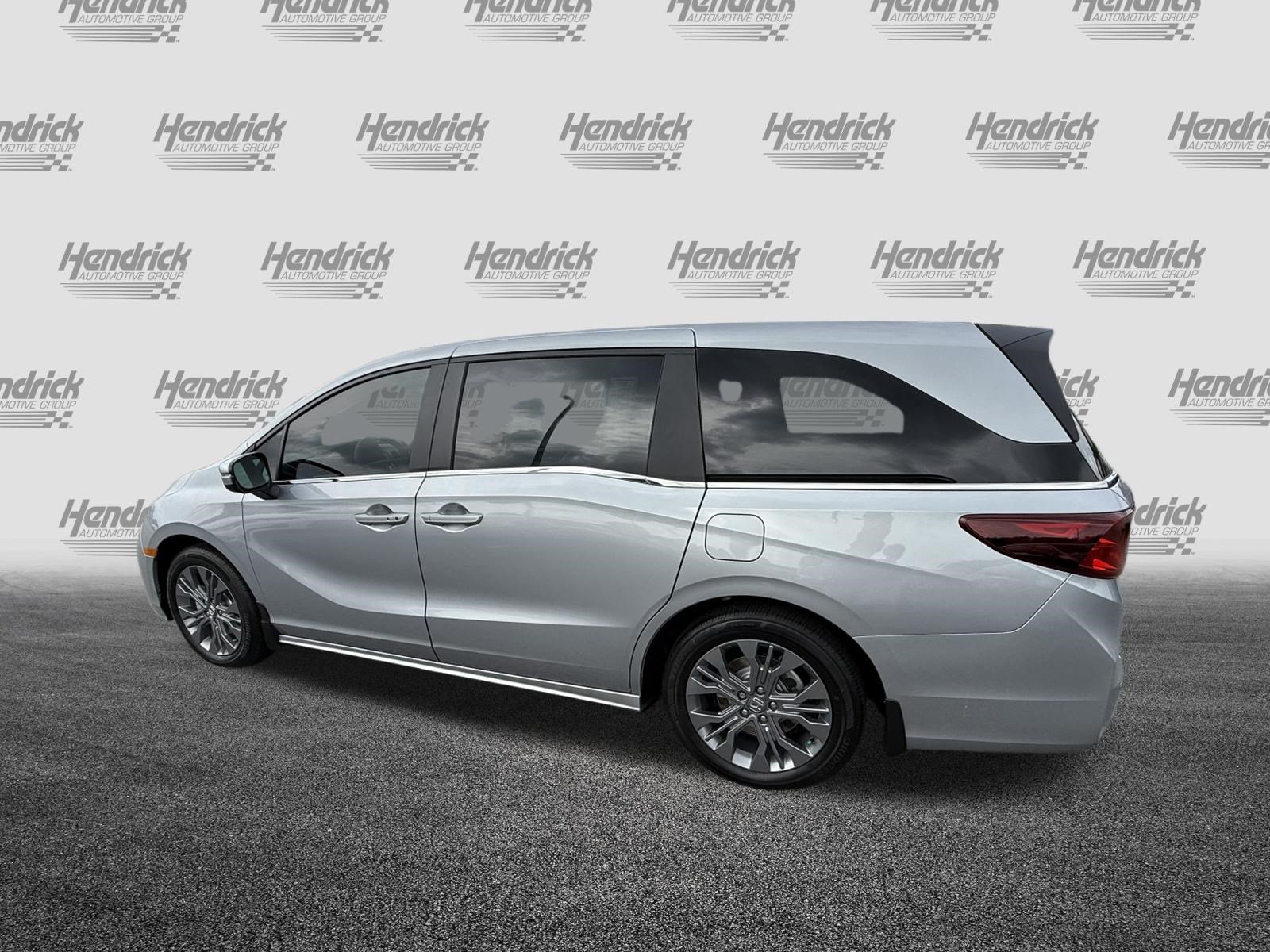 New 2027 Honda Odyssey Touring image 7