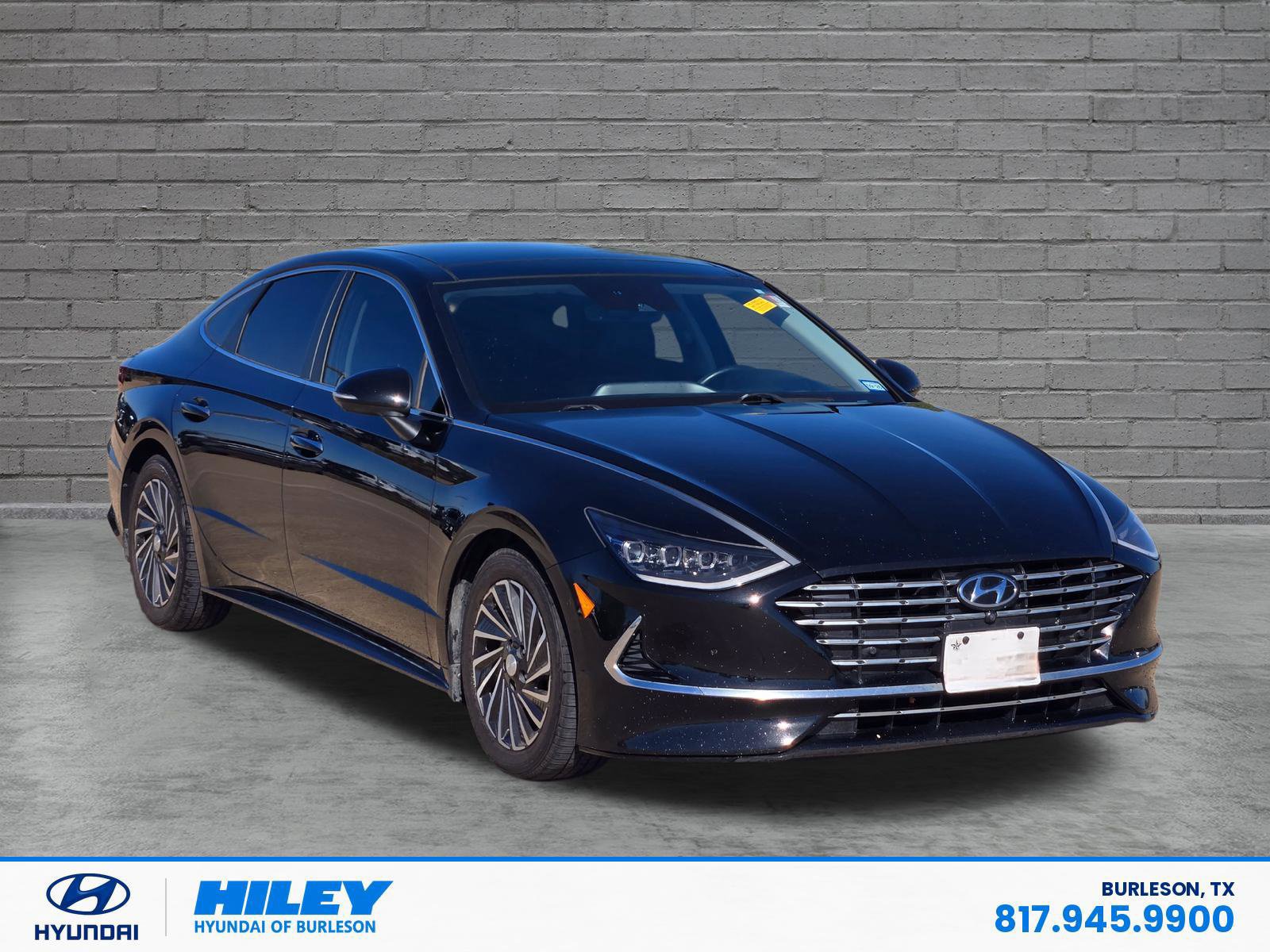 Used 2023 Hyundai Sonata Limited FWD image 2