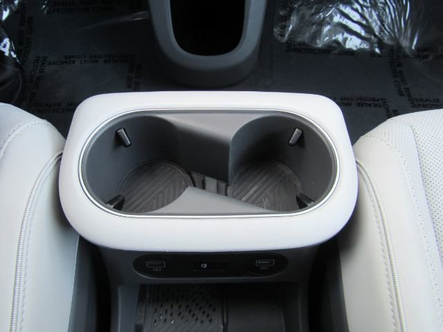 Used 2023 Hyundai Ioniq 5 Limited w/ Cargo Package image 57