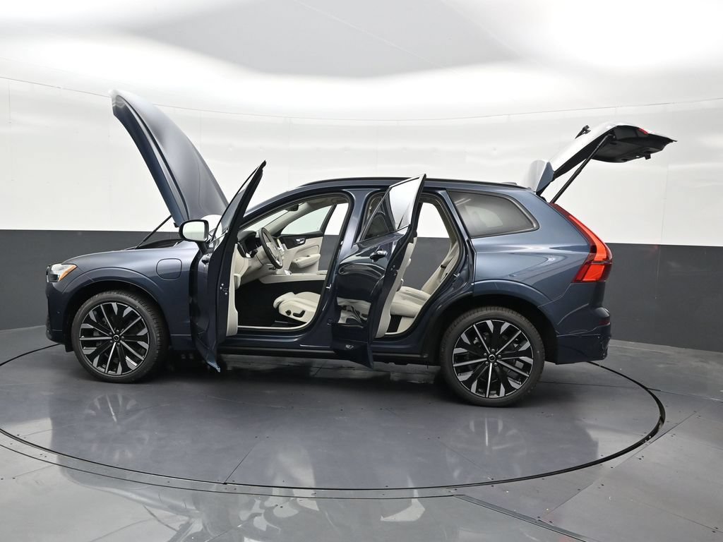 New 2026 Volvo XC60 T8 Ultra w/ Protection Package Premier AWD/4WD image 31