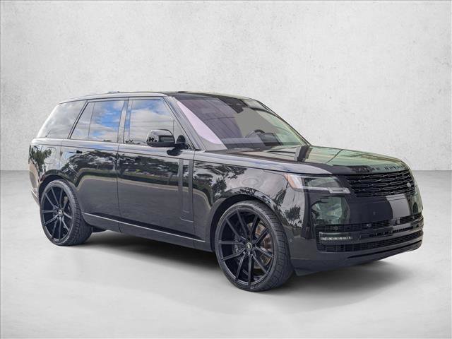 Used 2023 Land Rover Range Rover SE AWD/4WD image 3