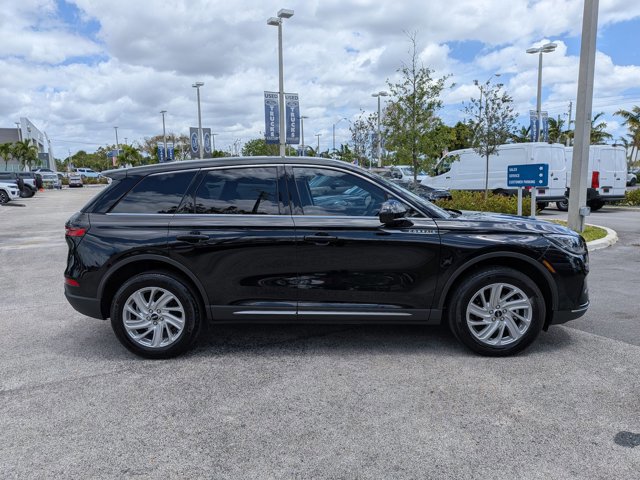 Used 2024 Lincoln Corsair FWD image 4