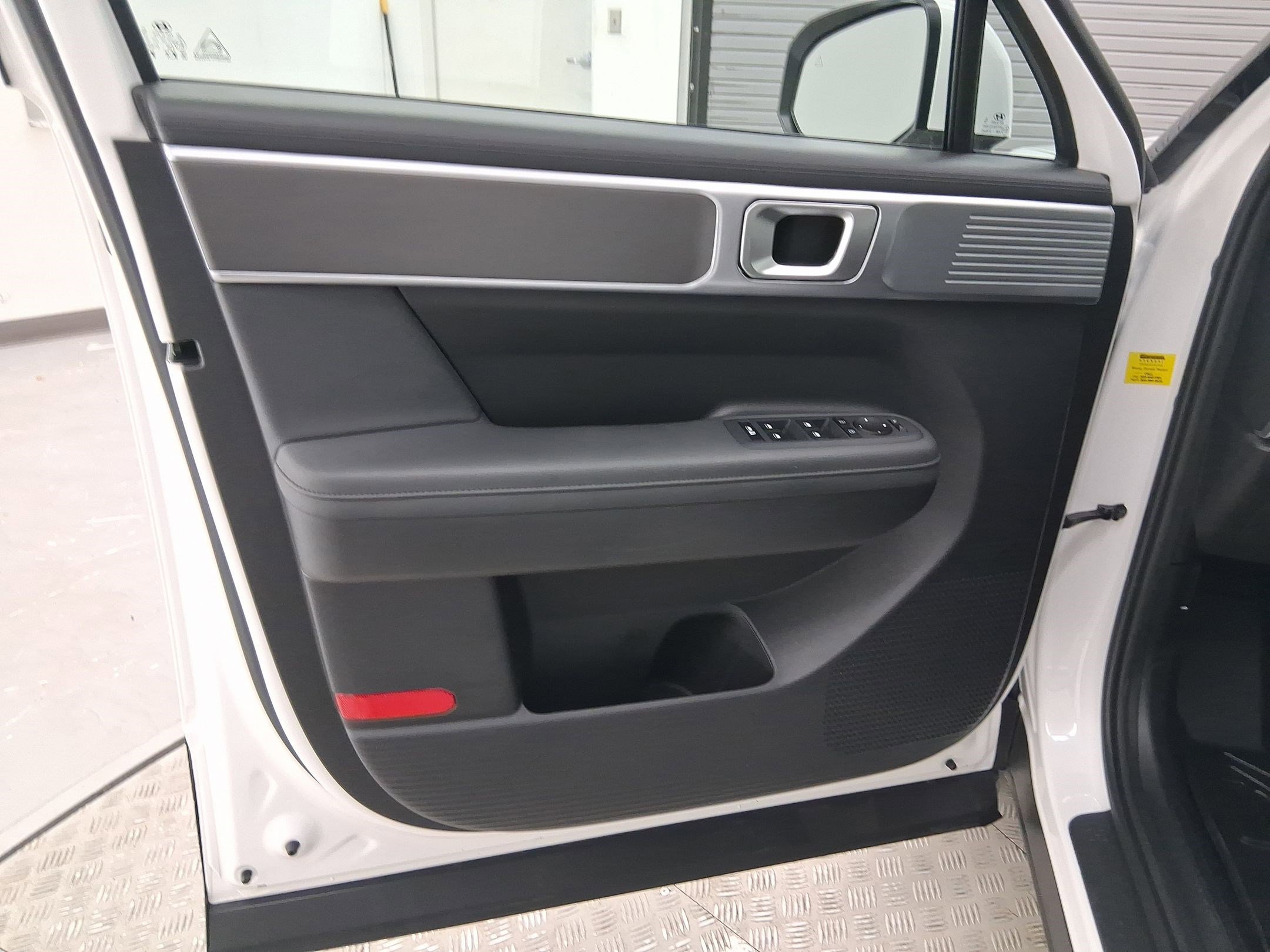 Used 2025 Hyundai Santa Fe SEL image 18