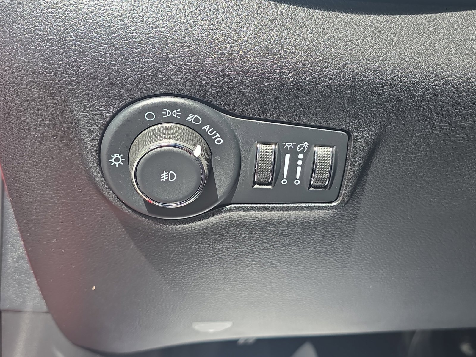 Used 2022 Jeep Compass Limited AWD/4WD image 24