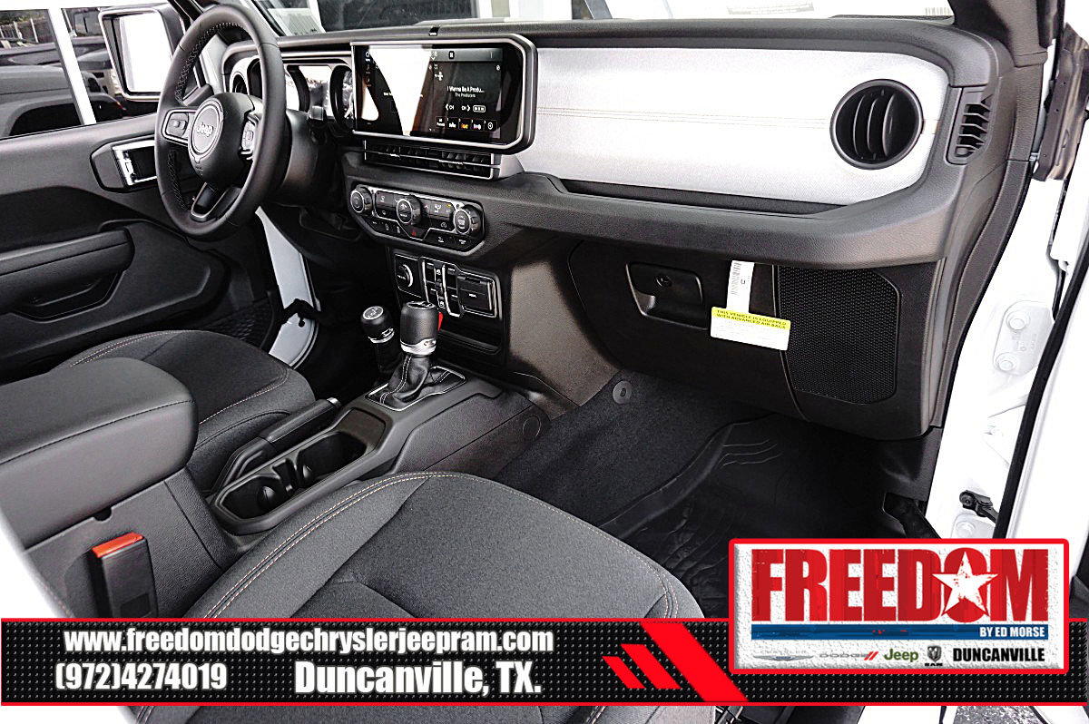 New 2025 Jeep Gladiator Sport image 12