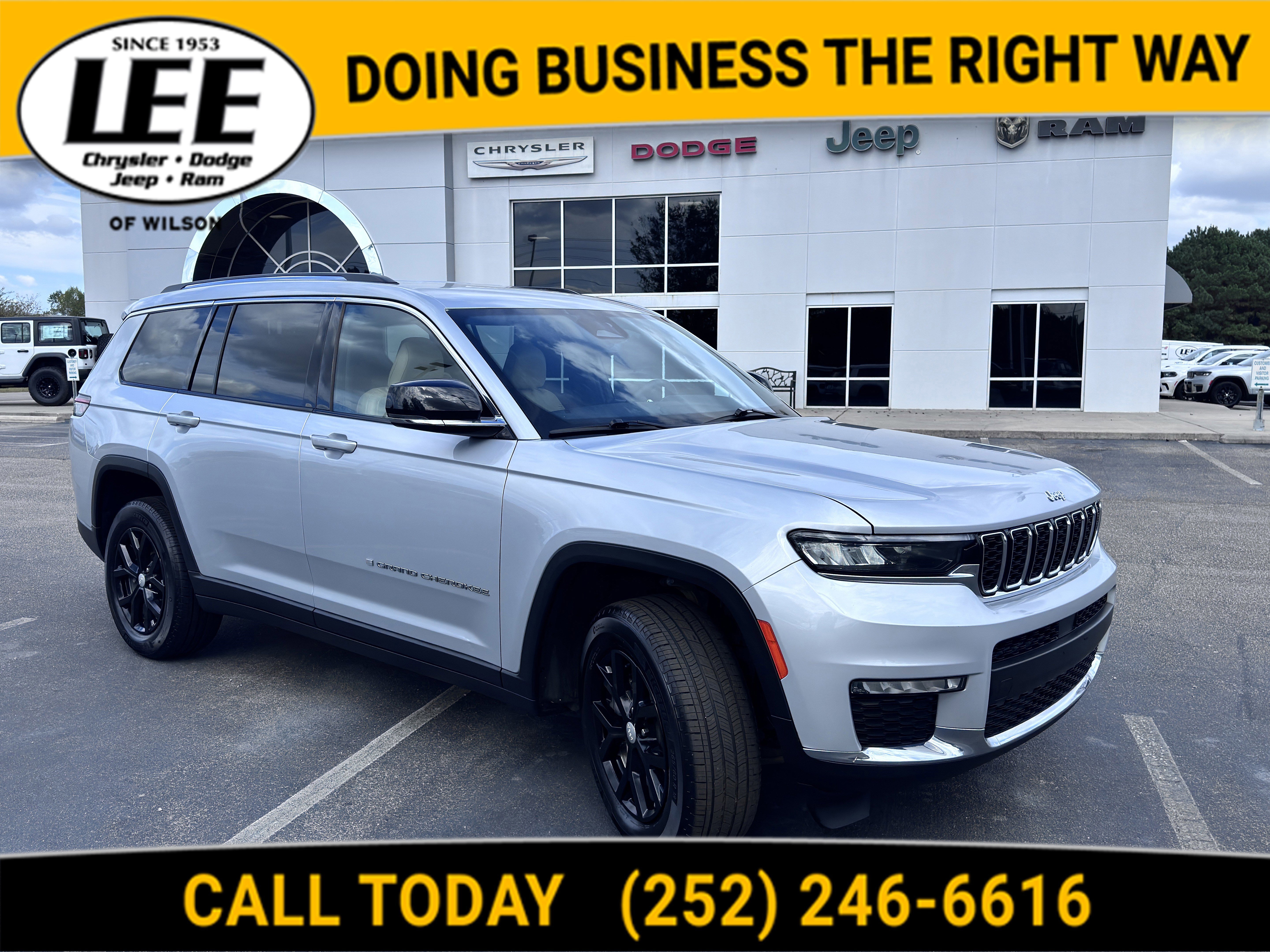 Certified 2023 Jeep Grand Cherokee L Limited image 1