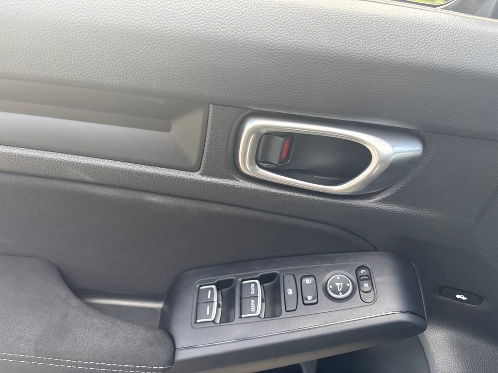 Used 2023 Honda Civic Sport image 10