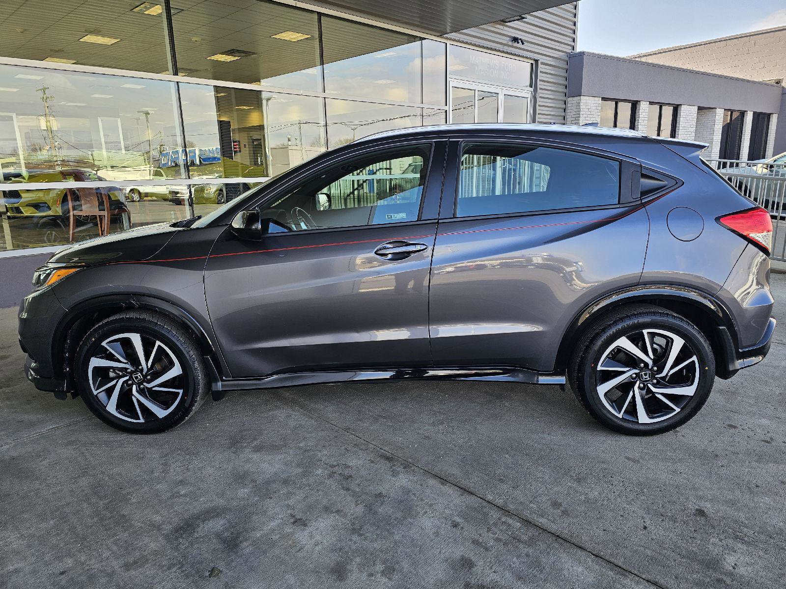 Used 2019 Honda HR-V Sport image 2