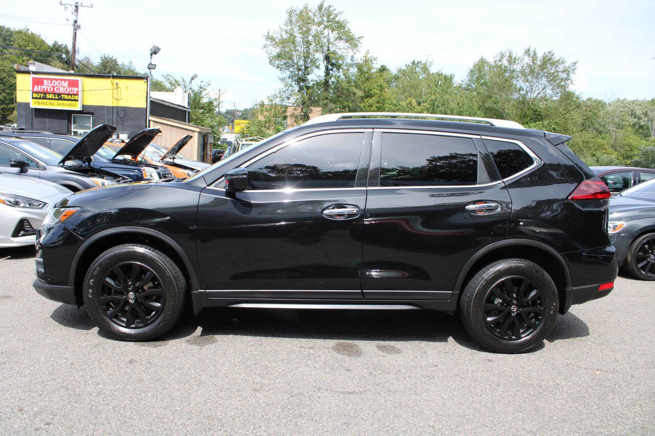 Used 2019 Nissan Rogue SV image 12