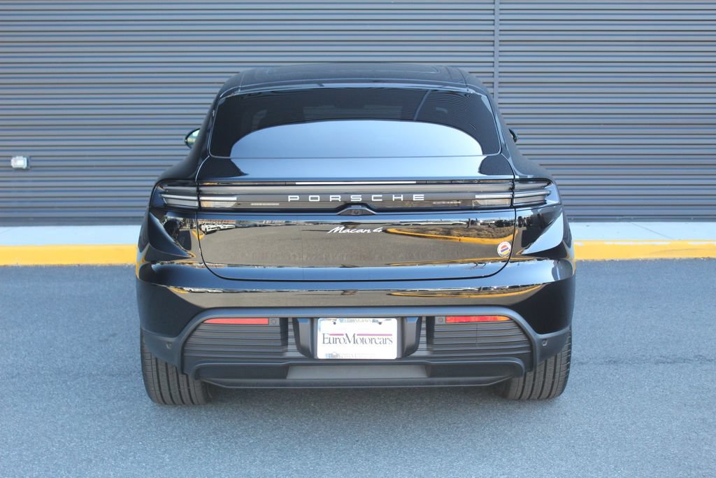 New 2026 Porsche Macan 4 Electric AWD/4WD image 7