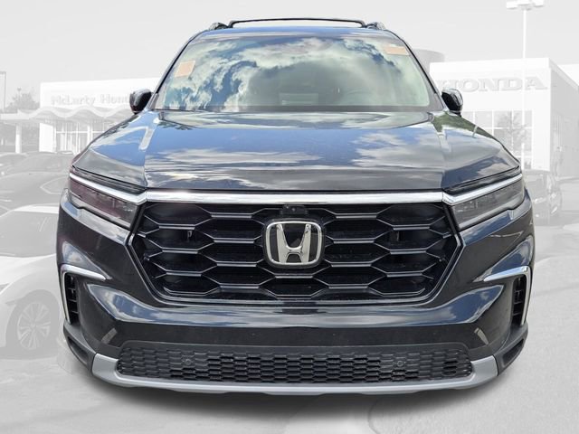 Used 2024 Honda Pilot Elite image 3