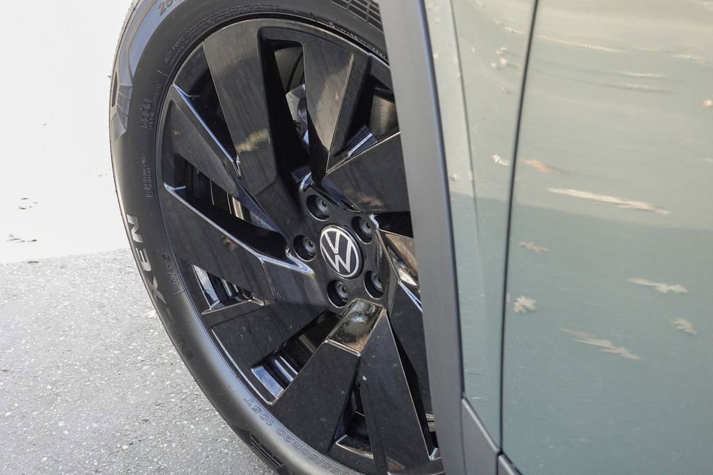 New 2026 Volkswagen Atlas SE image 11