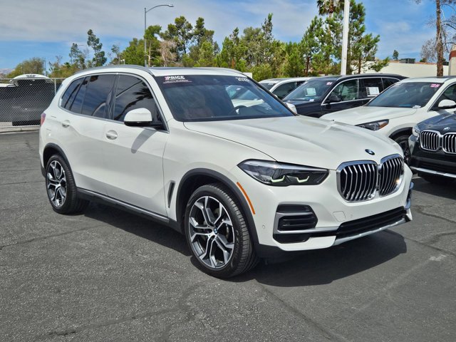 Certified 2023 BMW X5 xDrive40i w/ Parking Assistance Package AWD/4WD video 3
