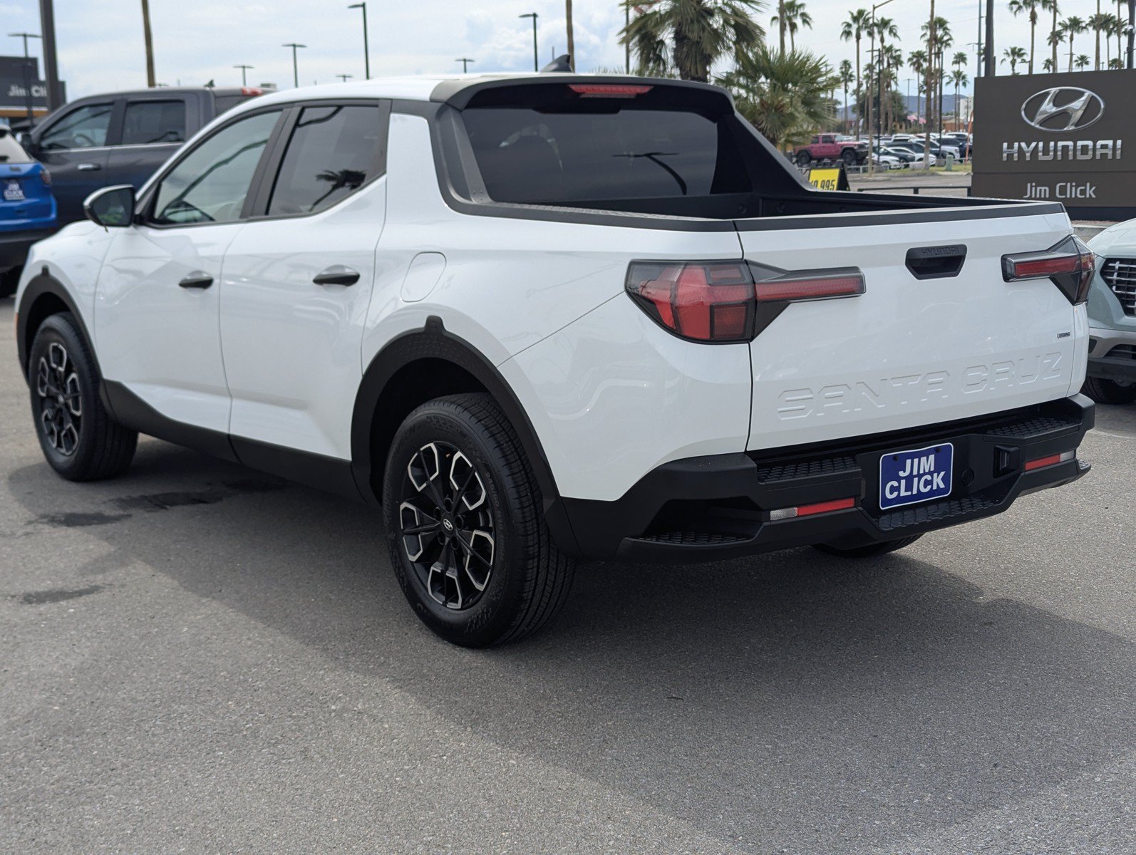 Certified 2022 Hyundai Santa Cruz SEL AWD/4WD image 4