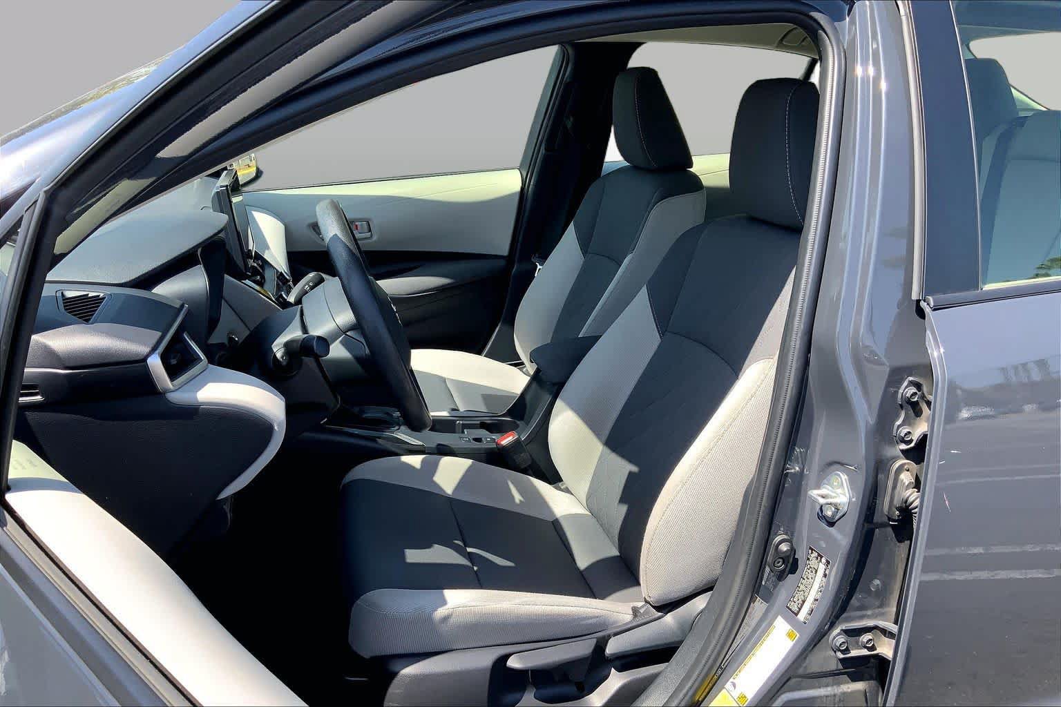 Certified 2025 Toyota Corolla LE w/ LE Premium Package FWD image 7