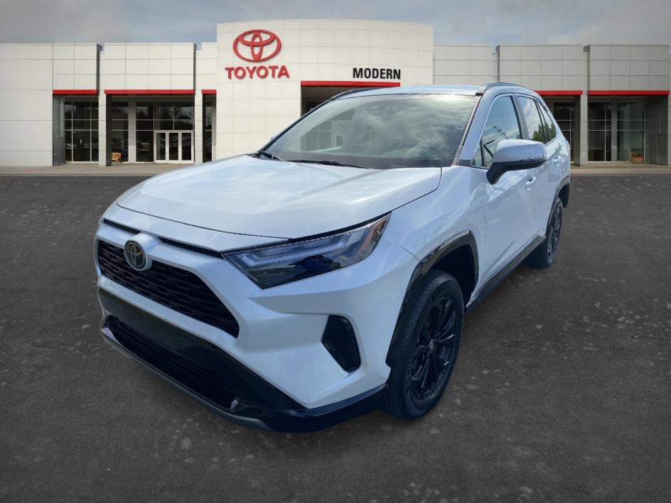 Used 2025 Toyota RAV4 SE AWD/4WD image 1