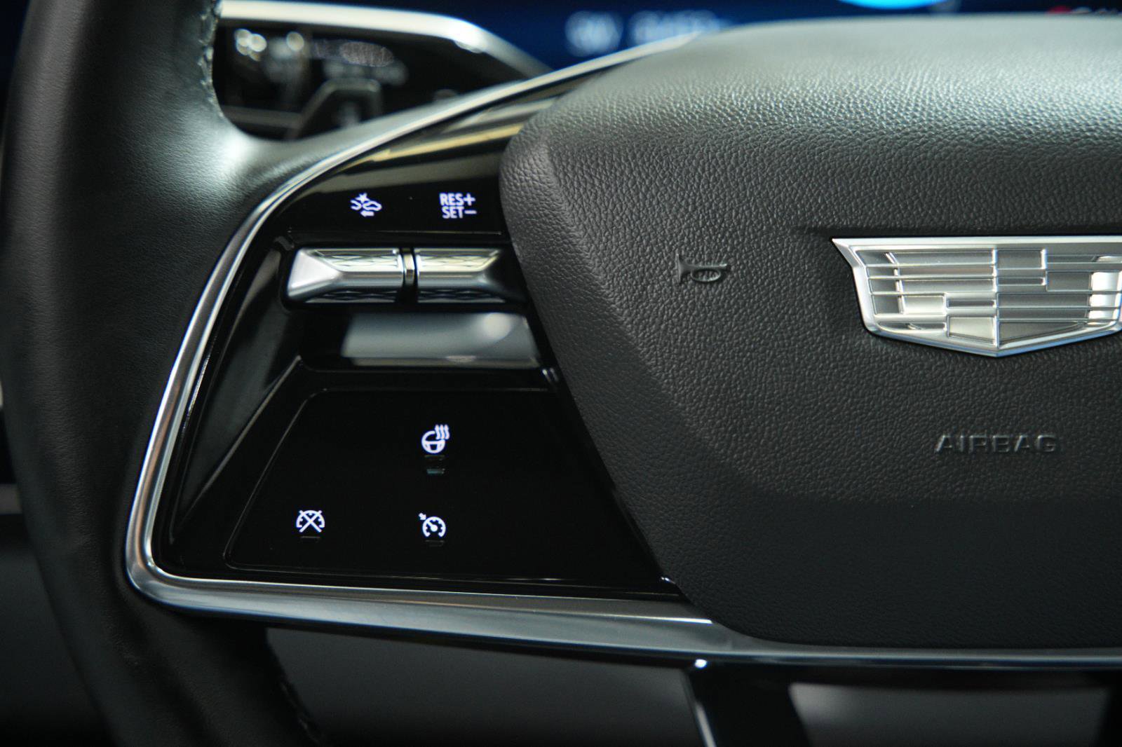 Used 2024 Cadillac Lyriq Luxury image 34