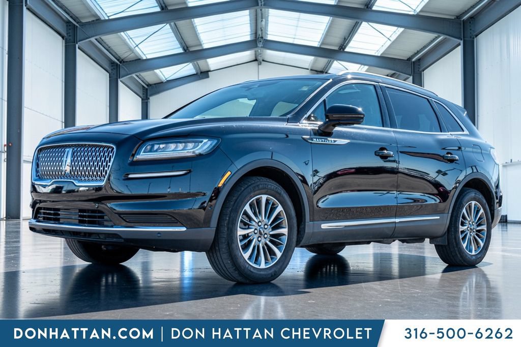 Used 2023 Lincoln Nautilus Reserve AWD/4WD image 1