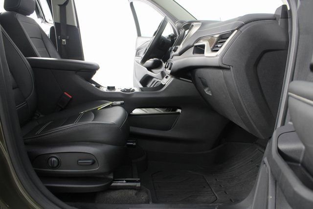Used 2023 GMC Terrain Denali w/ Denali Premium Package image 26