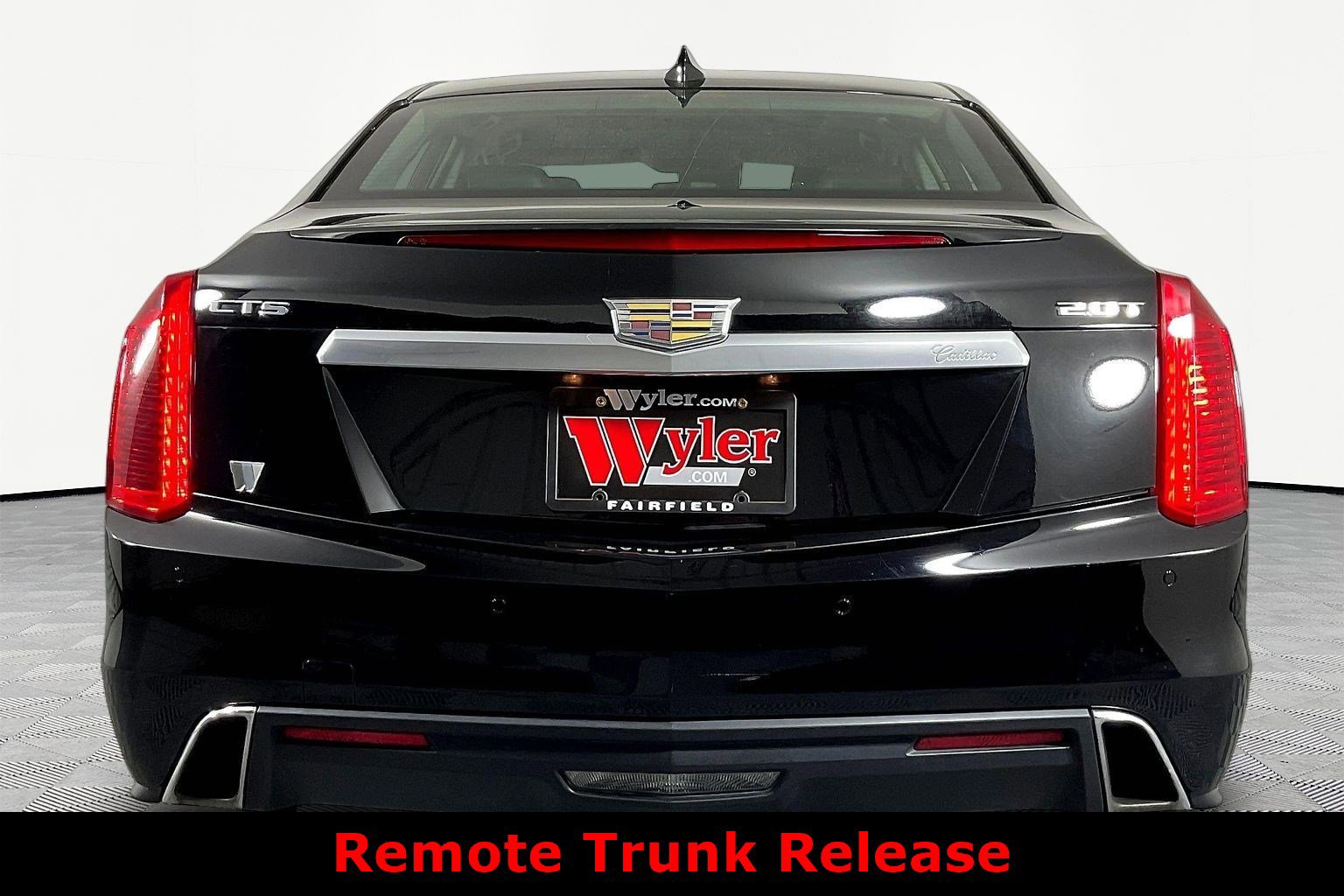 Used 2018 Cadillac CTS Luxury RWD image 5
