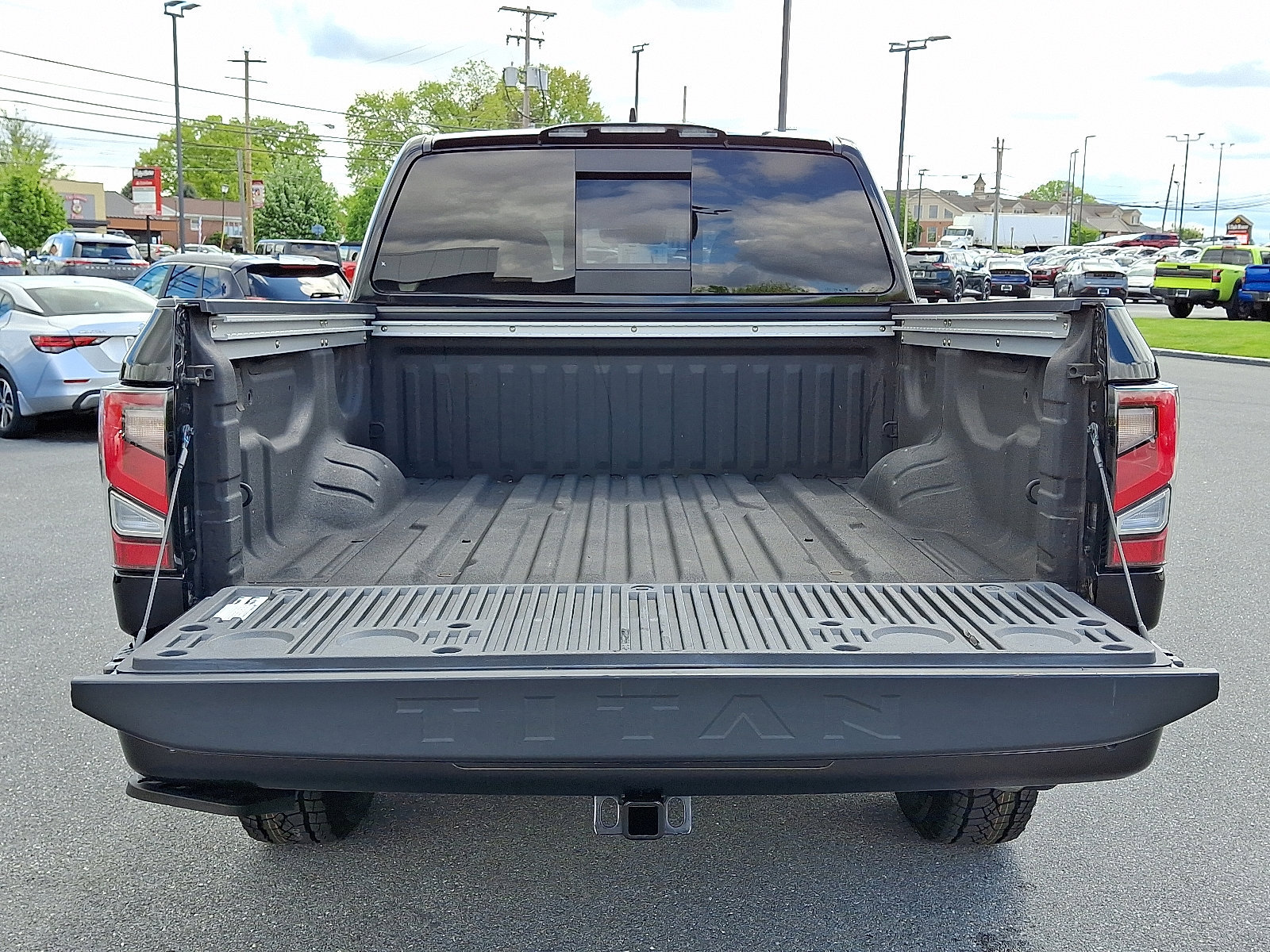 Certified 2023 Nissan Titan PRO-4X w/ Pro-4x Convenience Package AWD/4WD image 30