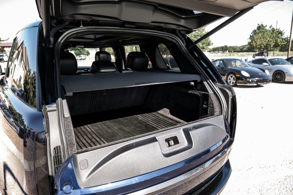 Used 2023 Land Rover Range Rover SE image 54