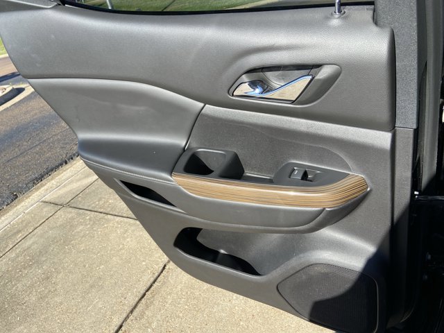 Used 2022 GMC Acadia SLE w/ Driver Convenience Package image 52