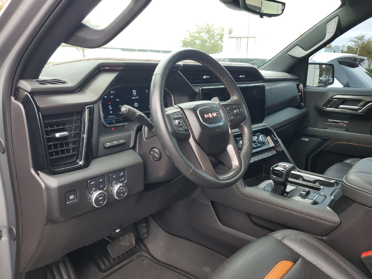 Used 2024 GMC Sierra 1500 AT4 w/ Technology Package AWD/4WD image 20