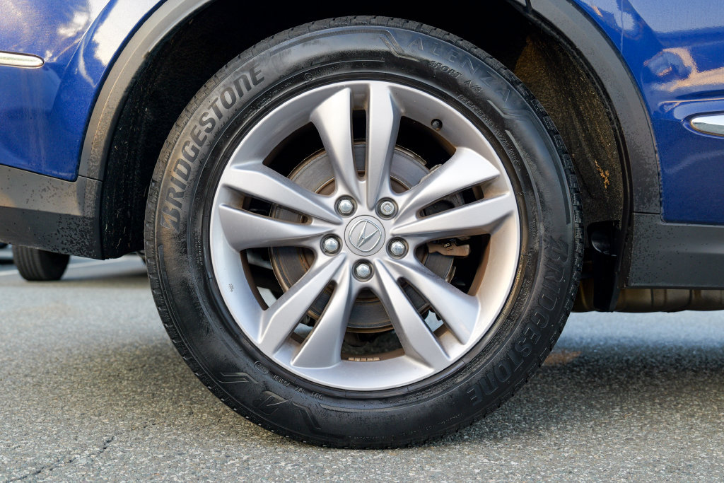 Used 2023 Acura MDX SH-AWD image 13