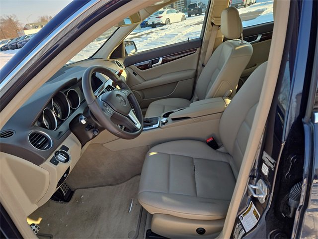 Used 2014 Mercedes-Benz C 300 4MATIC Sedan image 24