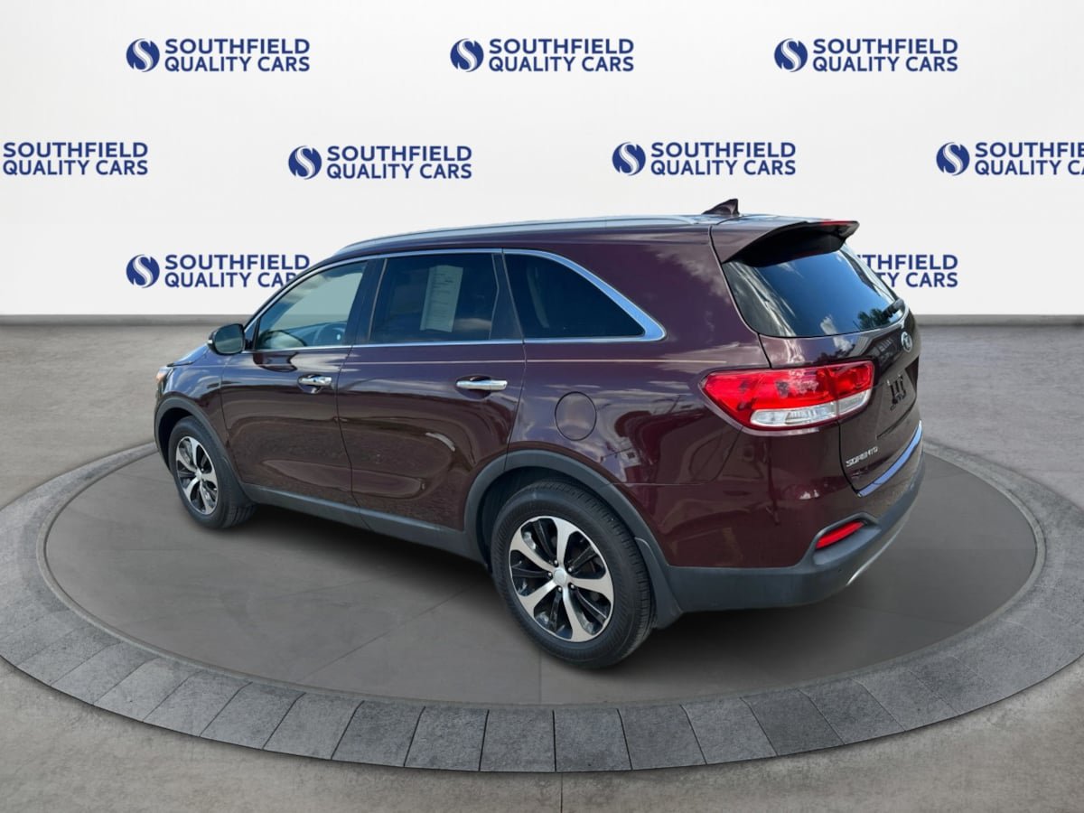 Used 2017 Kia Sorento EX FWD image 4