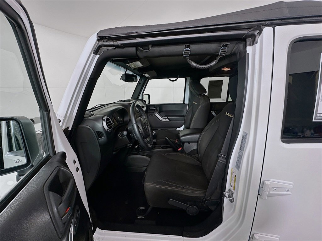 Used 2015 Jeep Wrangler Unlimited Sahara image 17